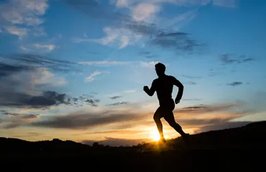 7 Experts on How to Stick to a Running Resolution